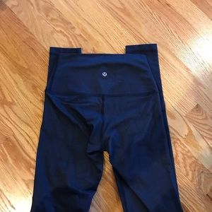 Lululemon wunder under high rise 6 thick fabric